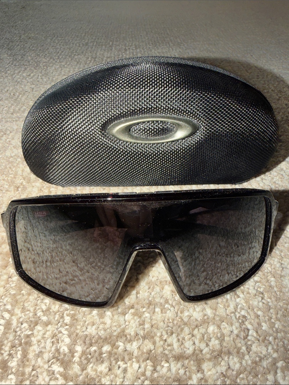 NWOT Oakley Shield Sunglasses Black